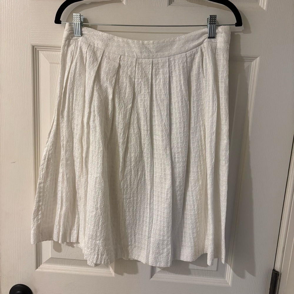 Trina Turk White Textured Skater Skirt Size 8